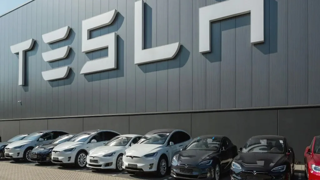 টেসলার ব্যাটারি বানাবে এলজি, ৪৩০ কোটি ডলারের চুক্তি