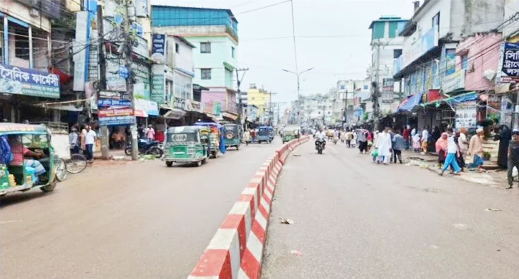 অবশেষে যানজট ও হকারমুক্ত হলো বাণিজ্যিক শহর হাজীগঞ্জ