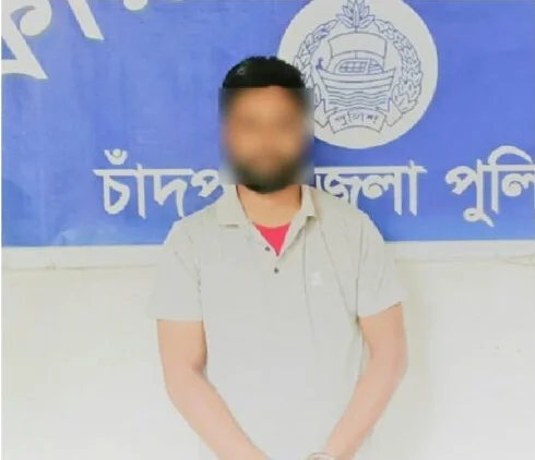 ফরিদগঞ্জ থানা পুলিশের অভিযানে ৪০০পিস ইয়াবাসহ মাদক ব্যবসায়ী গ্রেফতার