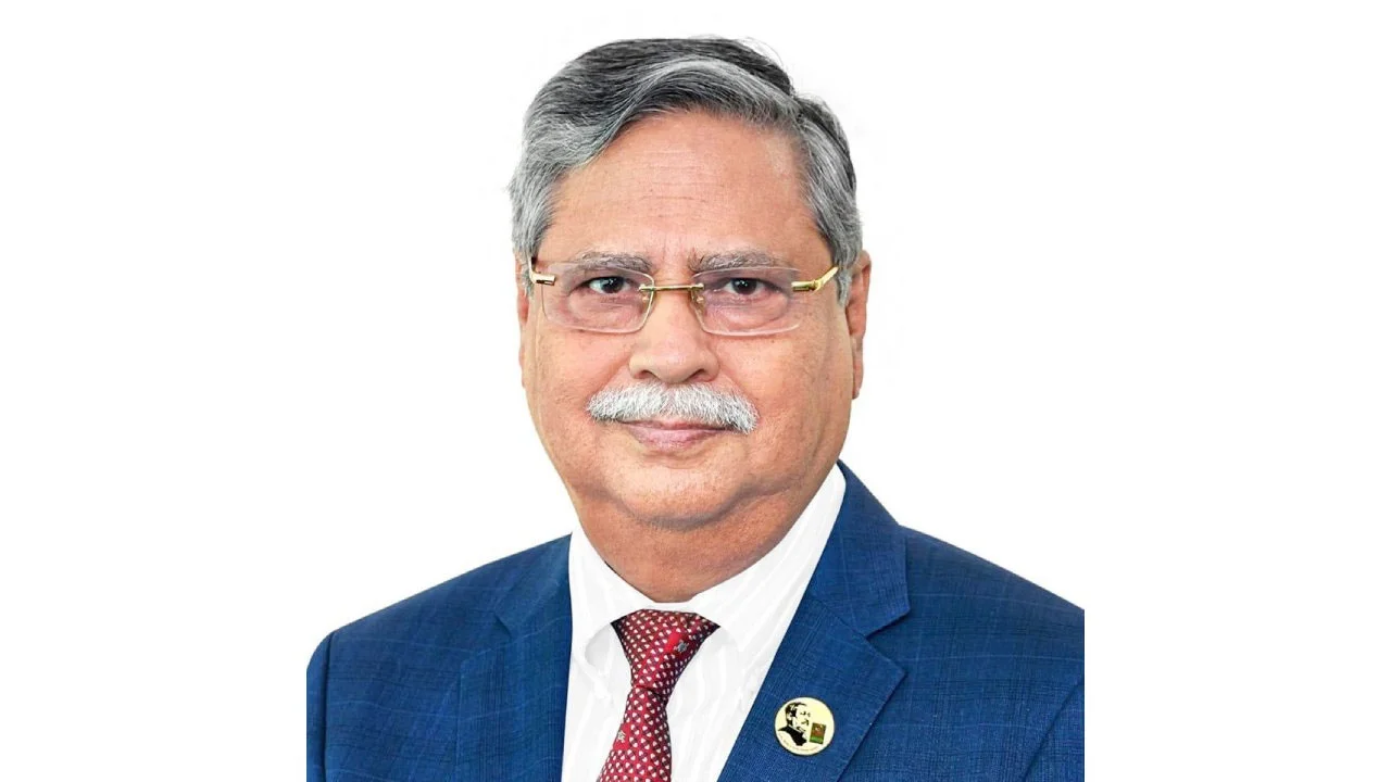 আনুষ্ঠানিক চিঠি/ই-মেইল নয়, টেলিফোন কলে নির্দেশনা : বিদেশে বাংলাদেশের সব কূটনৈতিক মিশন থেকে রাষ্ট্রপতির ছবি সরানোর নির্দেশ