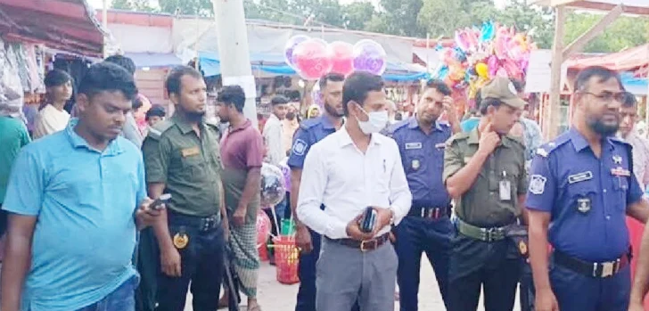 মতলব উত্তরে এসিল্যান্ড কর্তৃক মোবাইল কোট পরিচালনা