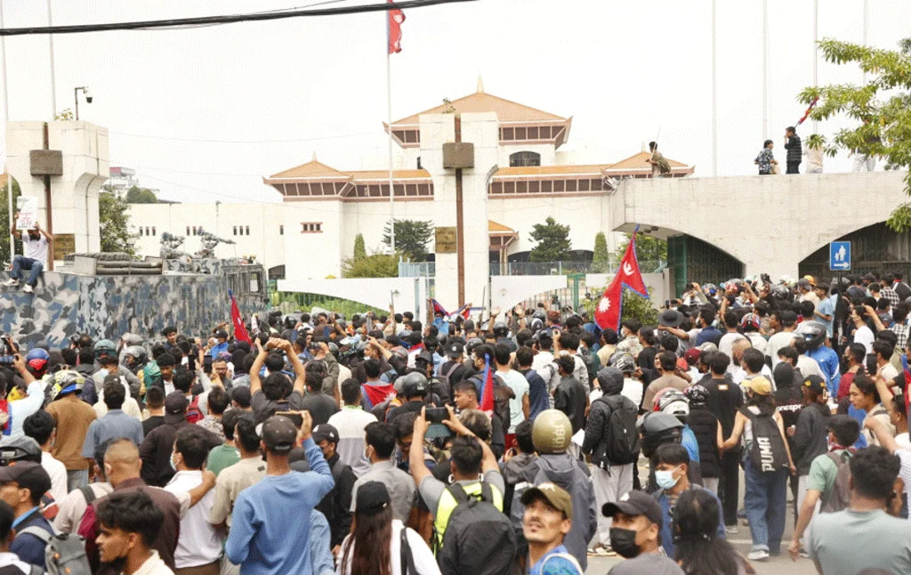 নেপালে লুটতরাজ-ভাঙচুরের দায়ে গ্রেপ্তার ২৭