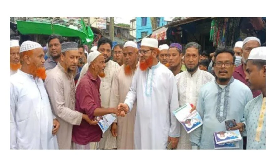 চাঁদপুর পৌর ১৪ নং ওয়ার্ডের বাবুরহাট বাজারে এড. শাহজাহান মিয়ার গণসংযোগ