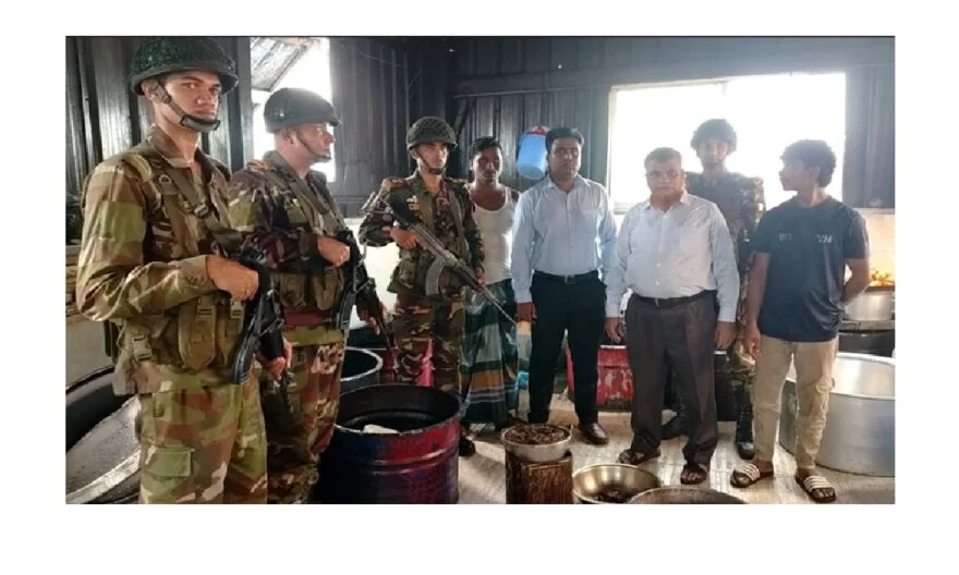 যৌথবাহিনীর অভিযানে মতলবে ৮ ব্যবসা প্রতিষ্ঠানকে ৮০ হাজার টাকা জরিমানা