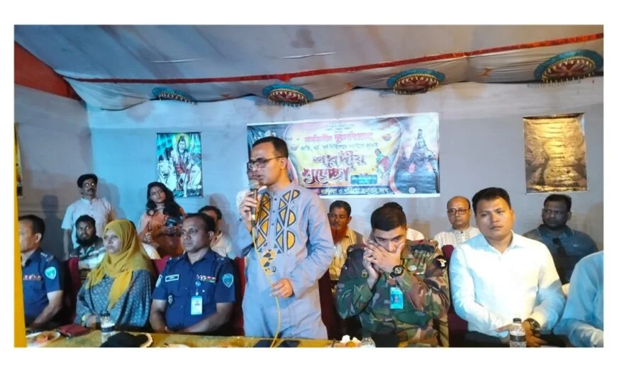 শাহরাস্তি কালীবাড়ি পূজা মণ্ডপ পরিদর্শনে জেলা প্রশাসক, এসপি ও সেনাবাহিনী