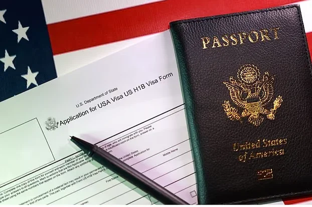 সবচেয়ে শক্তিশালী পাসপোর্টের সেরা দশের তালিকা থেকে কেন বাদ পড়ল যুক্তরাষ্ট্র