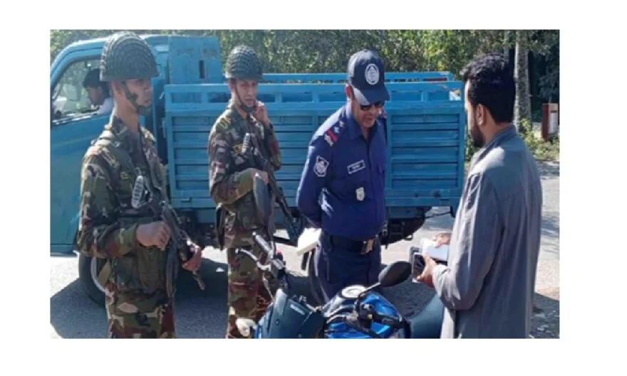 হাজীগঞ্জে ১৫০টি যানবাহনে তল্লাশিকরে ৮ মামলায় ৮০ হাজার টাকা জরিমানা
