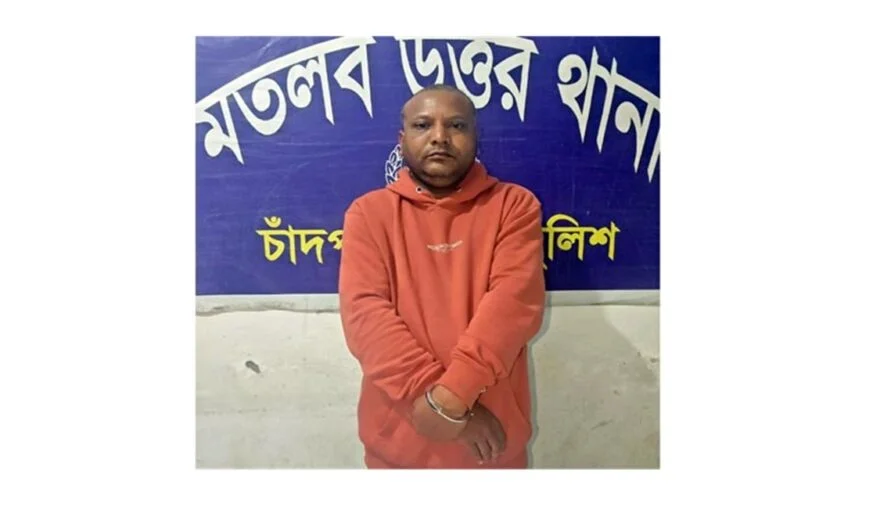 মতলব উত্তরে ৫০ পিচ ইয়াবাসহ দলিল লিখক আটক