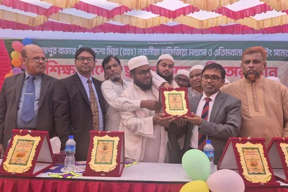 আমেরিকার ন্যানো বিজ্ঞানী প্রফেসর ড. জামাল উদ্দিনসহ তিন ডক্টরেটকে সম্মাননা