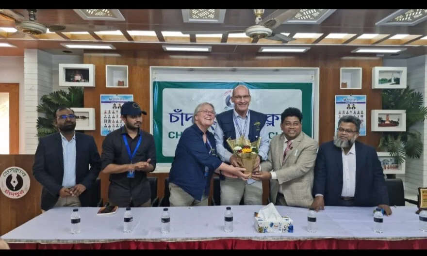 ইউরোপীয় ইউনিয়নের পর্যবেক্ষক টিমের চাঁদপুর প্রেসক্লাব পরিদর্শণ