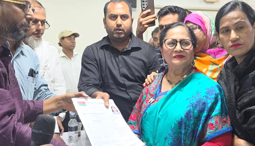 সংরক্ষিত নারী আসনে নাজমুন নাহার বেবীর মনোনয়ন জমা