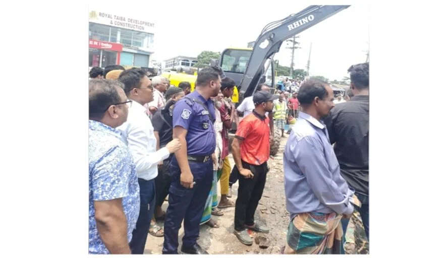 চাঁদপুরে অবৈধ দোকানপাট উচ্ছেদ : ১৮টি মামলা ও ৫৫ হাজার টাকা জরিমানা
