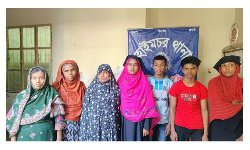 হাইমচরে গলা কেটে হত্যার ঘটনায় নারী ও কিশোরসহ গ্রেফতার ৭