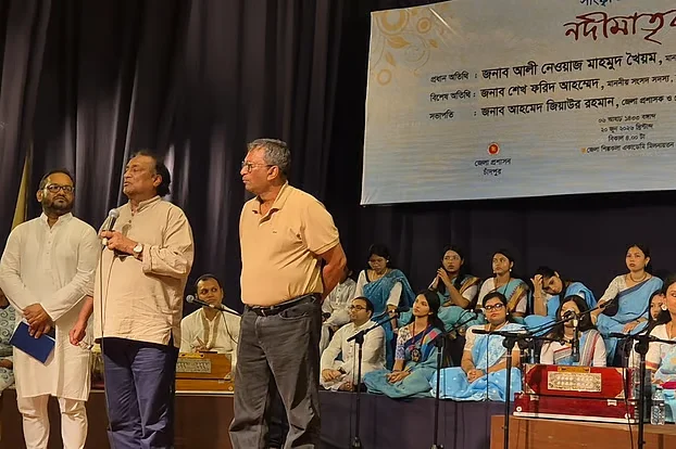 চাঁদপুর শিল্পকলা একাডেমি নতুন রূপে ফেরানোর আশ্বাস সংস্কৃতি প্রতিমন্ত্রীর