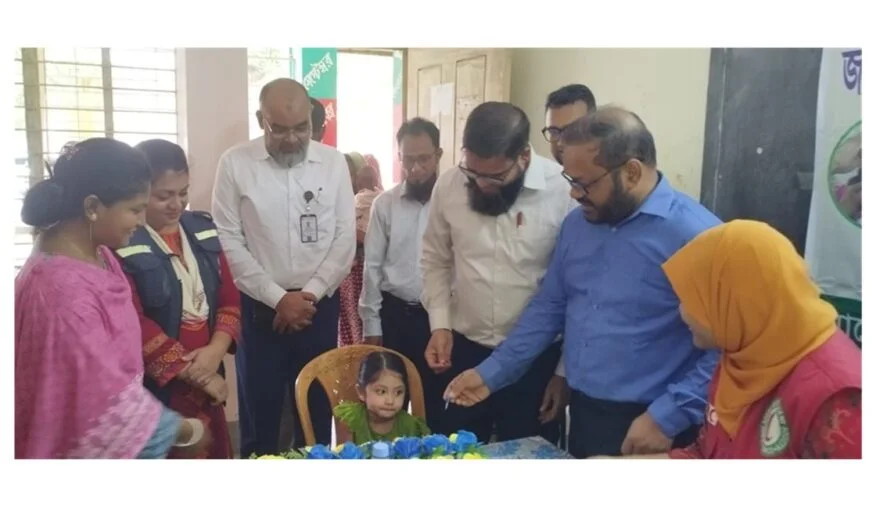 চাঁদপুরে ভিটামিন-এ প্লাস ক্যাম্পেইন উদ্বোধন করেন জেলা প্রশাসক আহমেদ জিয়াউর রহমান
