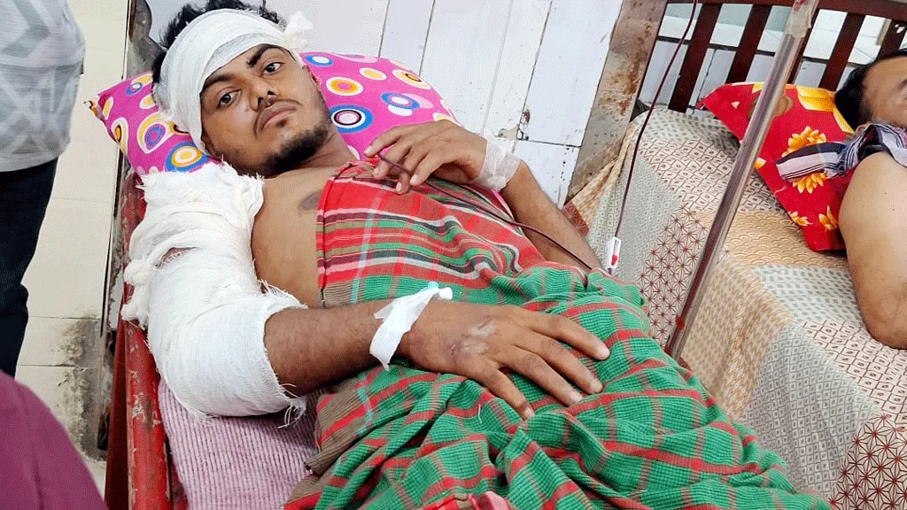 চাঁদপুরে যুবককে কুপিয়ে হত্যাচেষ্টা, আশঙ্কাজনক অবস্থায় হাসপাতালে