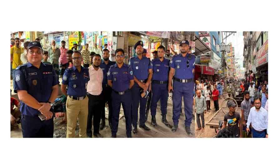 পরিদর্শণে পুলিশ সুপার : টানা অভিযানে হাজীগঞ্জে রাস্তা ছাড়ছেন হকাররা, ৯ ভ্যানগাড়ি জব্দ