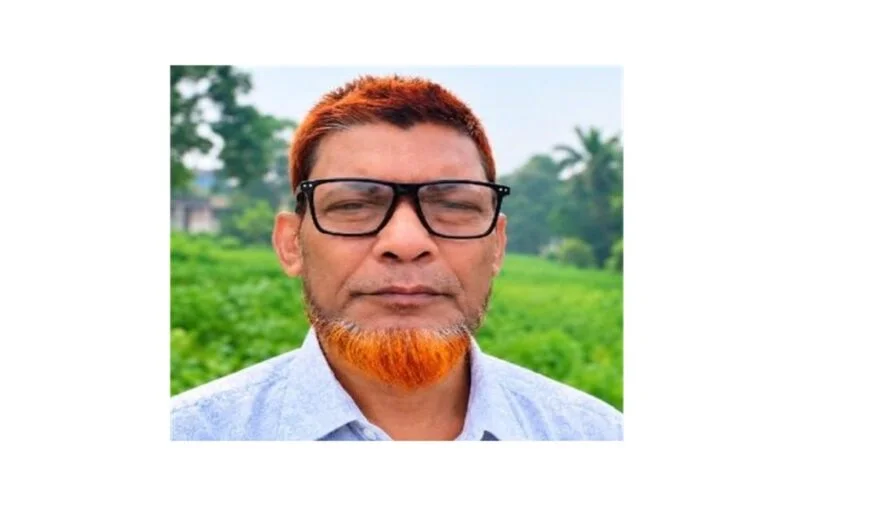 ফরিদগঞ্জে দপ্তরী চাকরি ফেরানোর স্বপ্নে প্রধান শিক্ষককে দেড় লাখ টাকা ঘুষ