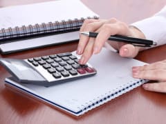 Предприниматели, применяющие упрощенную систему налогообложения, освобождаются от налога на имущество