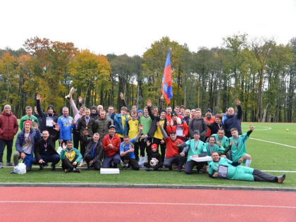 Единороссы отметили заслуги футбольных команд региона