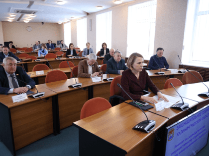 На повестке дня — организация публичной власти