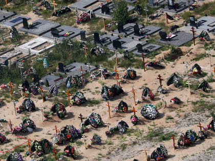 Калининградка сообщила губернатору, что в могиле ее бабушки похоронили незнакомого человека