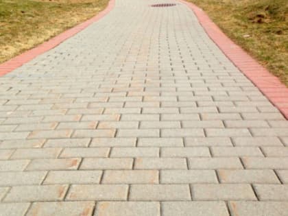 Власти Калининграда выделили 6,6 млн рублей на ремонт тротуаров на Чапаева