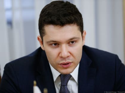 Алиханов предложил расширить список профессий, по которым запрещено работать мигрантам