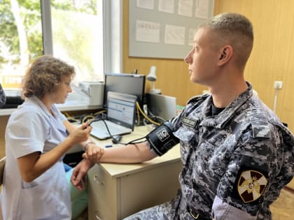 Донорская акция в Калининграде: Росгвардейцы сдали кровь для спасения жизней