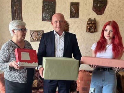 Юрий Самородов приобрёл оргтехнику для жительницы своего избирательного округа