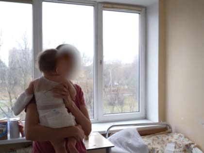 В новогоднюю ночь в ожоговый центр Калининграда поступила годовалая малышка, которая пролила на себя чашку с горячим чаем