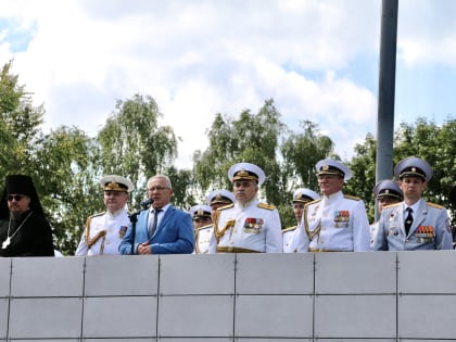 Сегодня состоялся торжественный 61-й выпуск офицеров ВМФ в Балтийском высшем военно-морском училище имени Ф. Ф. Ушакова
