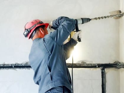 Алиханов анонсировал масштабный ремонт больниц и поликлиник в Калининградской области