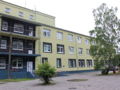 В больнице Пионерского отремонтировали фасад и внутренние помещения