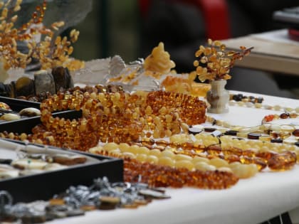 «Опустошили все наши магазины»: Янтарный комбинат рассказал планах поставок изделий в Китай