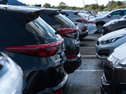 На обустройство парковки рядом с новой поликлиникой на Сельме выделили 26 млн рублей