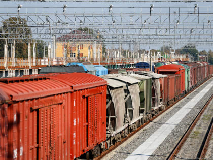 Погрузка на Калининградской железной дороге упала более, чем на 15% за год