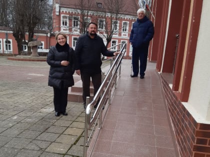 Избирательные участки в Ладушкине и Мамоново обеспечены всем необходимым для голосования избирателей с инвалидностью