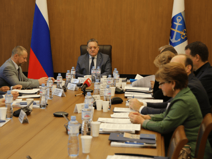 Заксобрание инициировало пересмотр нормативов финансирования медпомощи в рамках ОМС