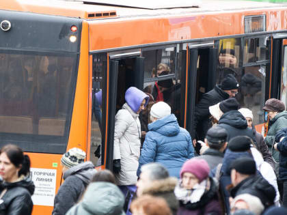 Сам себе контролёр: в Калининграде пассажиры бежали за автобусом №44, но транспорт так и не остановился