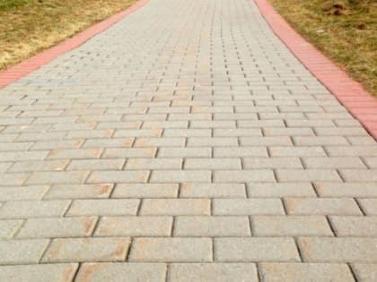 В Калининграде 15,8 млн рублей выделили на ремонт тротуара на проспекте Мира