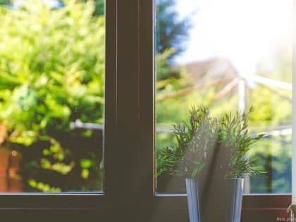 Оконные стёкла в Калининградской области за год подорожали на 55%, а вот ДСП стали самым подешевевшим товаром