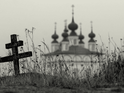 Суд обязал муниципалитет обеспечить контейнерными площадками 29 кладбищ