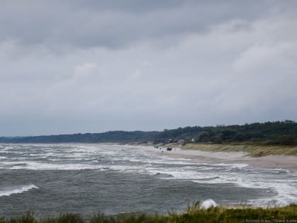 Источник: в районе Куликово в море уносит серфингиста