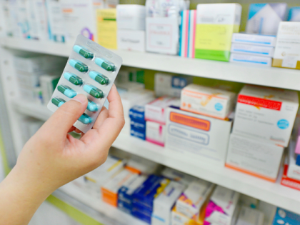 Прокурор настоял на розничной продаже лекарств в сельских ФАПах