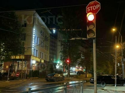 Интересы водителей приоритетнее: администрация не будет возвращать пешеходный переход у «свинороя» на Леонова