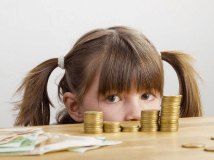 Власти Калининграда уточнили суммы и порядок выплат компенсаций и пособий