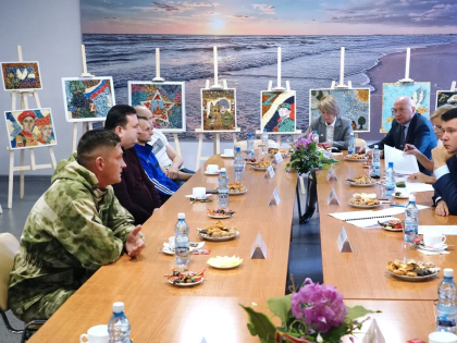 Губернатор приветил инвалидов-участников СВО