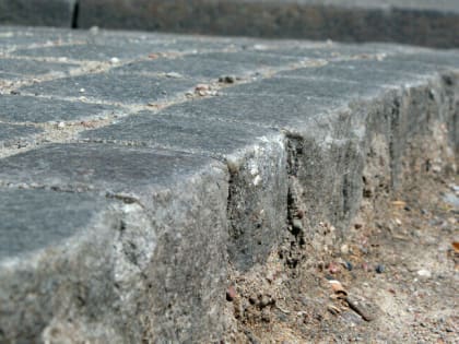 Власти Зеленоградска рассказали, куда денут «шведский камень по две марки за штуку»