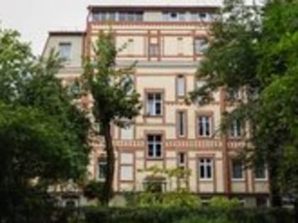 Засверкает глянцем Комсомольская: на отреставрированных домах начнут размещать плитку с глазурными отливами (фото)